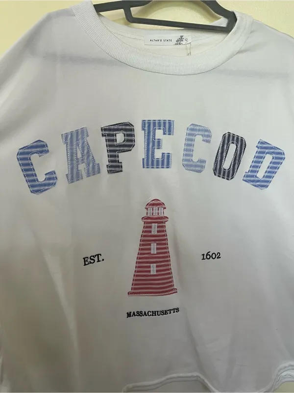 NEW Altar’d State Cape Cod Massachusetts Lighthouse Pullover Size Large NWT - Image 4
