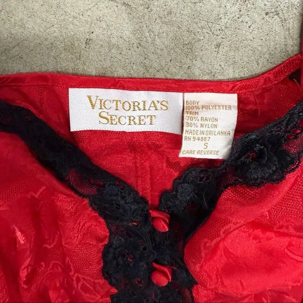 Vintage Victoria’s Secret Gold Label Red Satin Jacquard Lace Teddy Slip Size S - Image 2