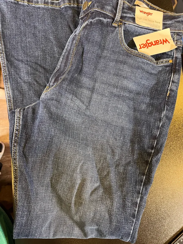 16x30 wrangler women’s jeans - Image 7