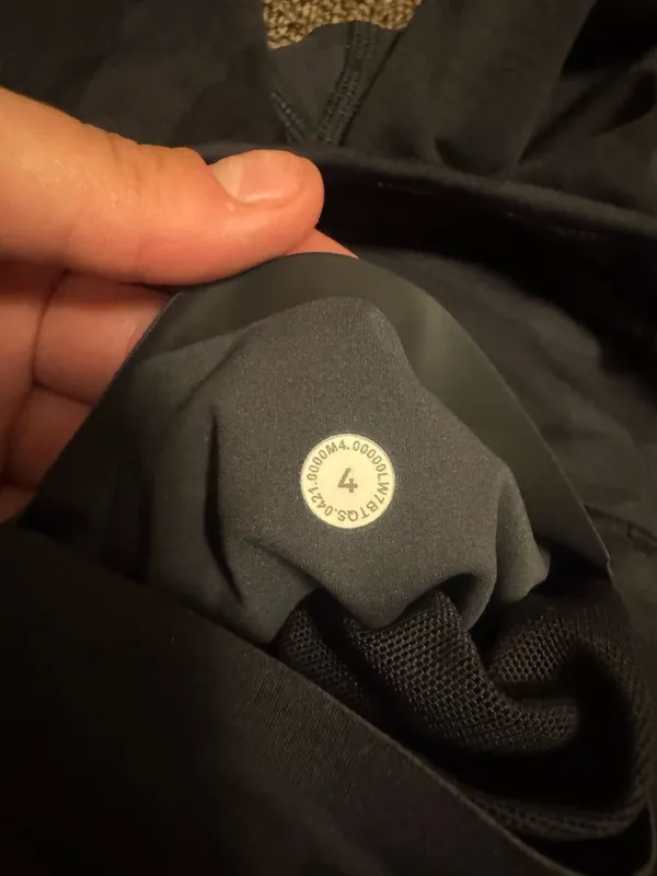Lululemon biker shorts - Image 4