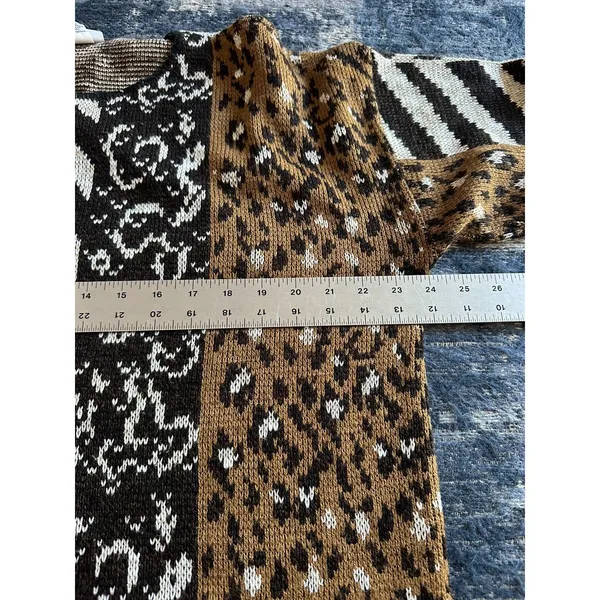Classic Elements Vintage Sweater Mixed Animal Print Made In USA Womens Large - Image 5