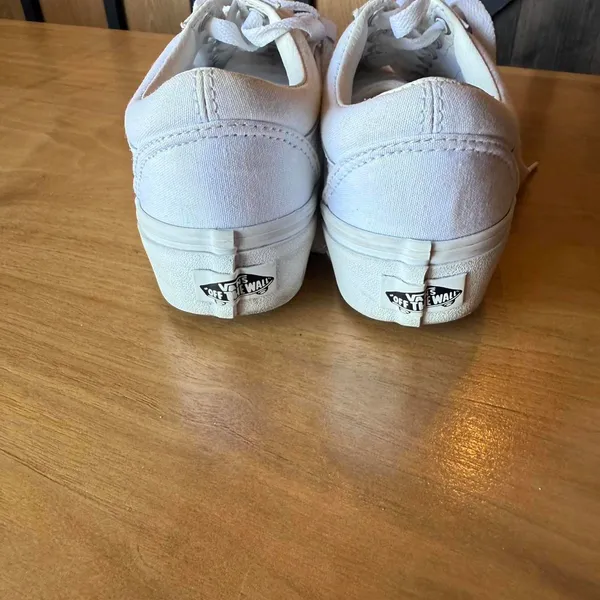 Vans - Image 5