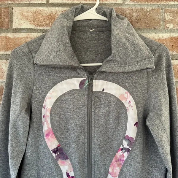Lululemon In Stride Full Zip Gray Floral Jacket Size 6 - Image 5