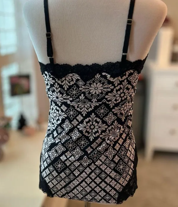 WHBM black and white Camisole Tank Small - Image 4