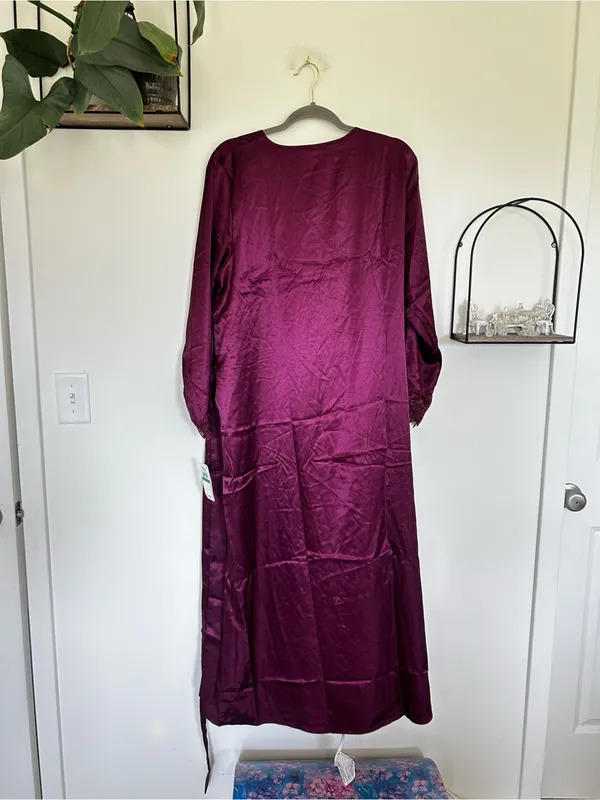 Flora Deep Purple Long Sleeve Satin Robe Size‎ Large/XL - Image 2