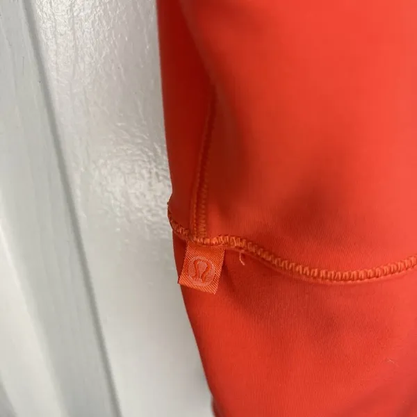 Lululemon Top Women’s Size 8 Pink Punch Power Pivot Tank Activewear Workout - Image 4