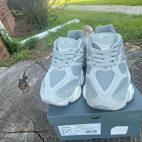 new balance 9060 women sneakers shoes size 4.5 - Image 4