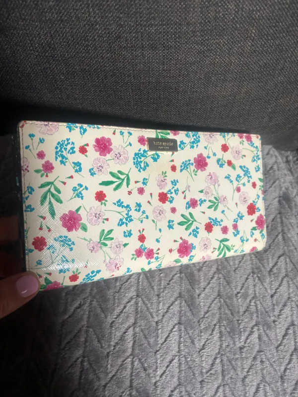 Kate Spade Gardner Street Greenhouse Floral Shawn Wallet Clutch Organizer - Image 2