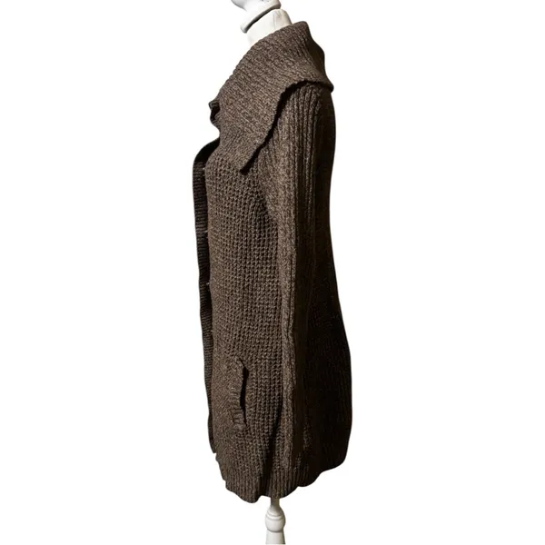 Old Navy Women’s Brown Button-Up Cardigan With Side Pockets Sz M - Image 5