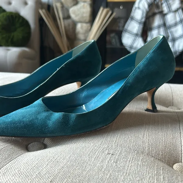Manolo Blahnik BB 105 Pump US Teal Suede Point Toe Stiletto Heel - Image 8