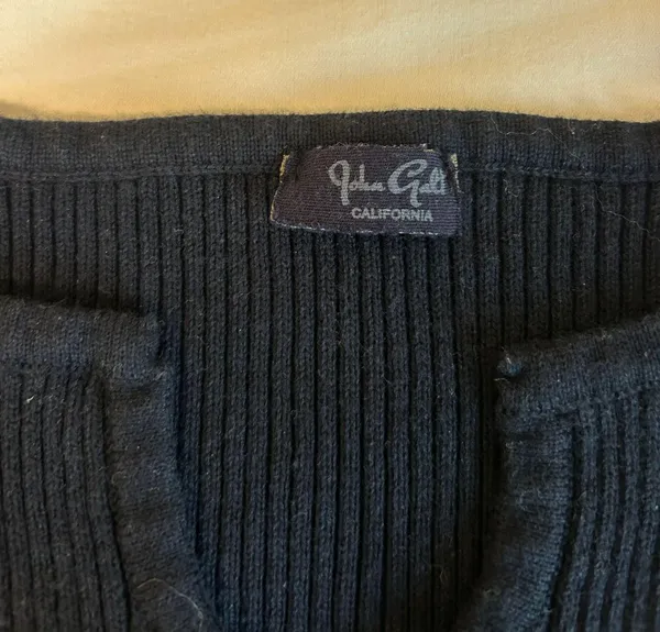 Brandy Melville Sweater - Image 3