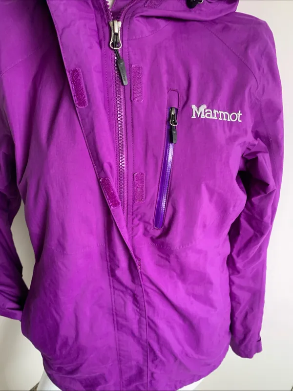 Marmot Ramble Component jacket women’s size small purple hooded jacket - Image 4