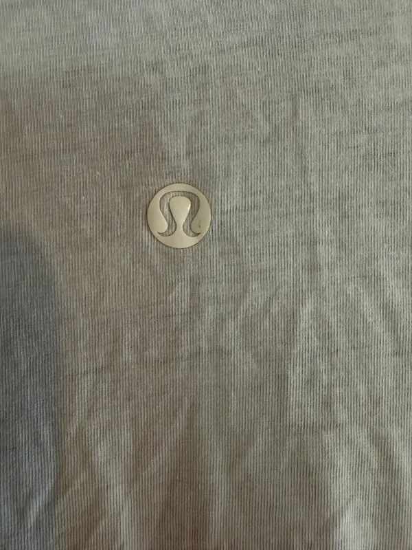 Lululemon Love Tee II - Image 5