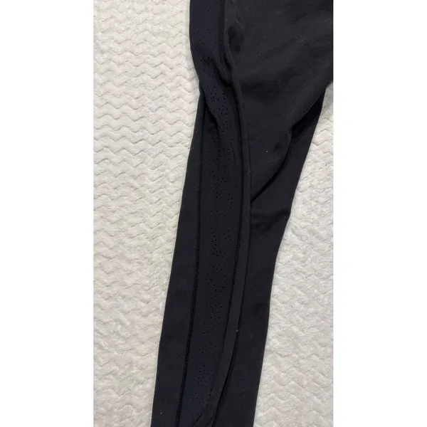 Lululemon Black High Rise Perforated Crop Leggings Size 6 Yoga Running - Image 4