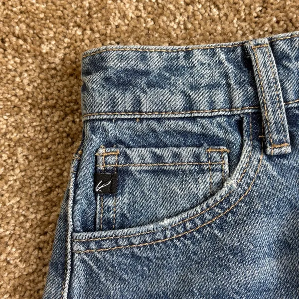NWT KanCan Demin Shorts Blue Size 23 - Image 3