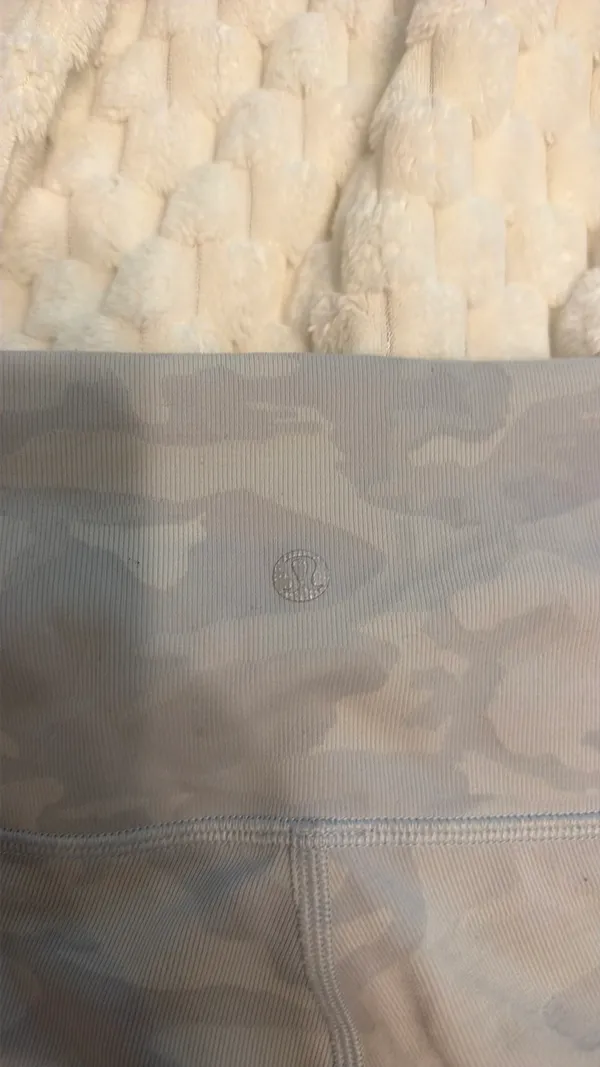 Lululemon Wunder Train High-Rise Leggings 25" White Camo - Image 3