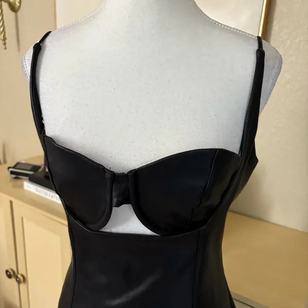 H:OURS Doyle Mini Dress Black Faux Leather Size Small‎ - Image 4