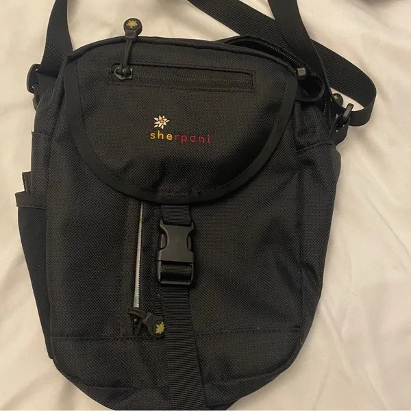 Black‎ Sherpani Crossbody Bag Black - Image 2