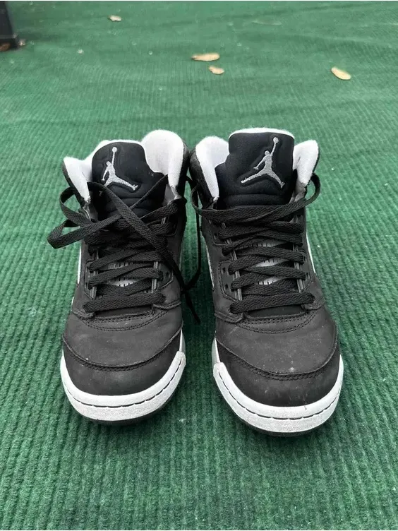 Air Jordan 5 Retro GS 'Oreo' 2021 Size 4.5y Women’s Size 6 - Image 4