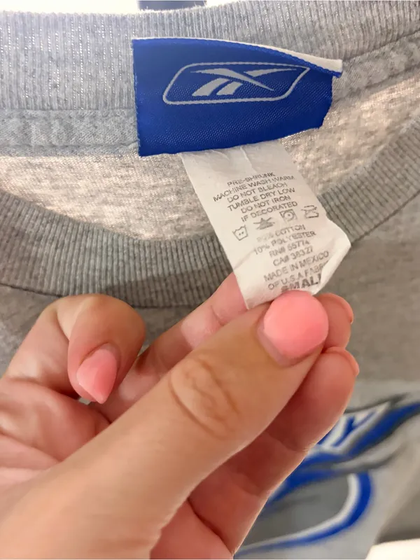 NHL Tampa Bay Lightning Gray Graphic Crewneck Shirt - Image 4