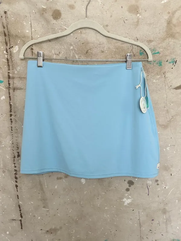 Vuori AllTheForm Skirt in Sea Folly - Image 3