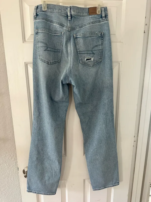 American Eagle 90s Boyfriend Jeans - Image 2
