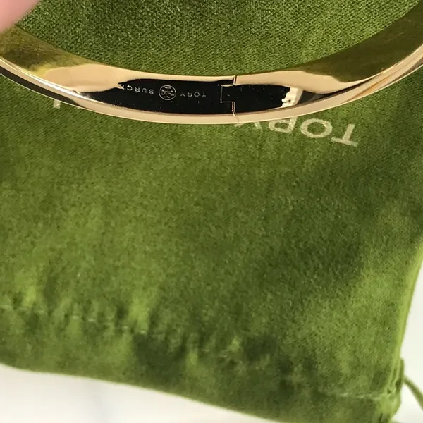 NWOT Tory Burch Gold and Black Striped Bracelet - Image 4