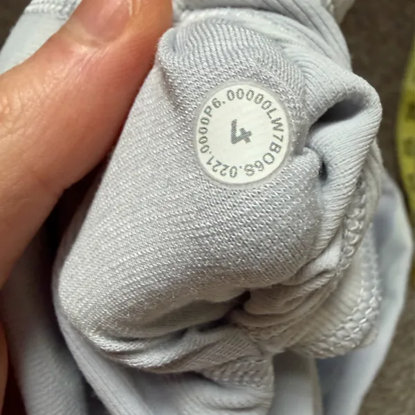 Lululemon Wunder Under Short 10" *Ribbed in Incognito Camo Jacquard White Size 4 - Image 12
