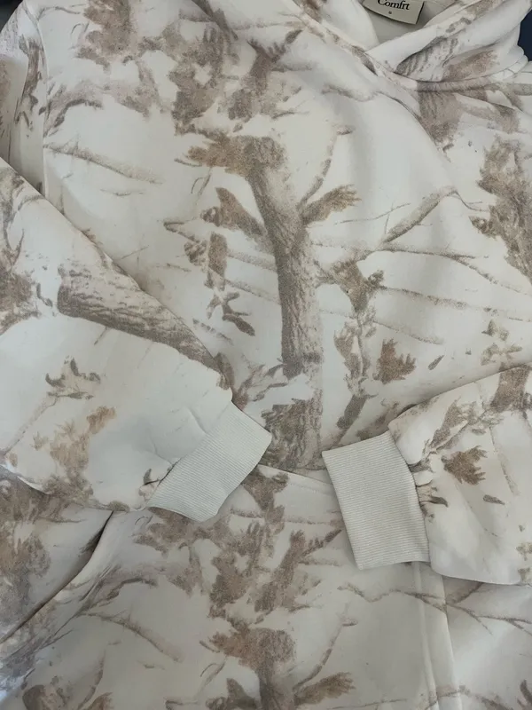 comfrt camo hoodie - Image 3