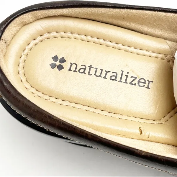 NATURALIZER Leather Brown Accent Buckle Wedge Mules Size 7 Casual Comfort - Image 2