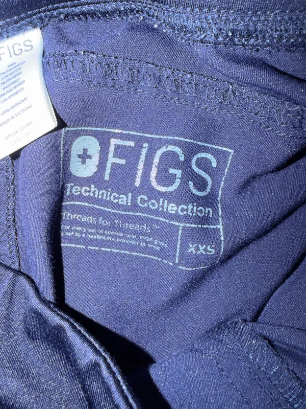 FIGS Scrubs Set - Image 6