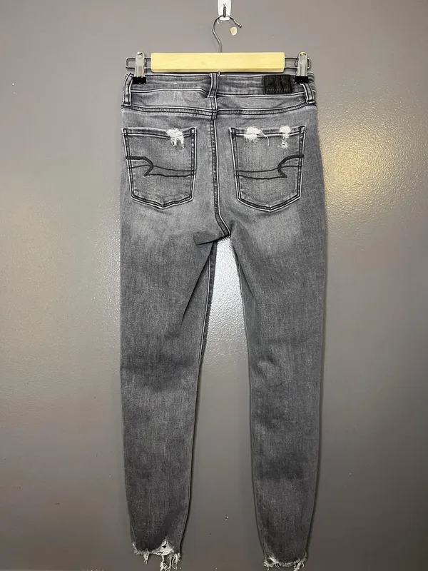 American Eagle Super Hi Rise Jegging Jeans Womens 0 X-Short Charcoal Distressed - Image 4