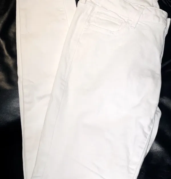 Old Navy Rock Star White Jeans - Image 3