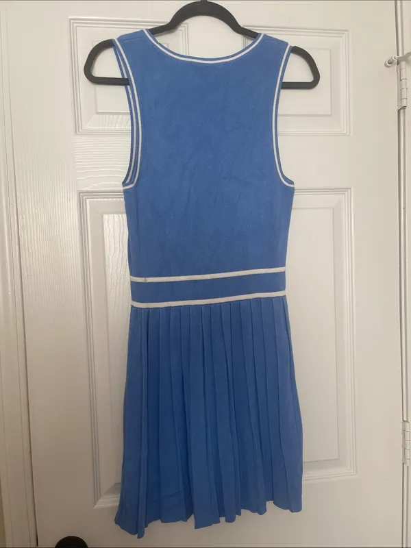 Abercrombie & Fitch Blue Sleeveless Pleated Dress with White Trim - Image 2