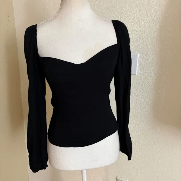 REFORMATION Black Reign Top along Sleeve Smock Back‎ Size 6 - Image 2