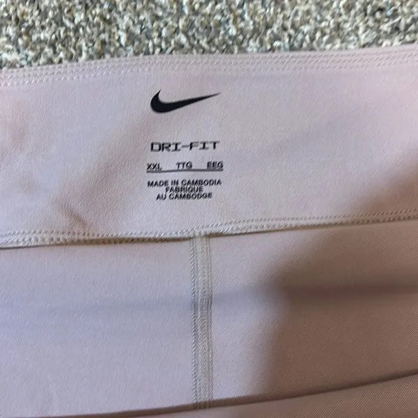 Nike Women's Dri-FIT Mid-Rise Bliss Skort‎ - Image 6