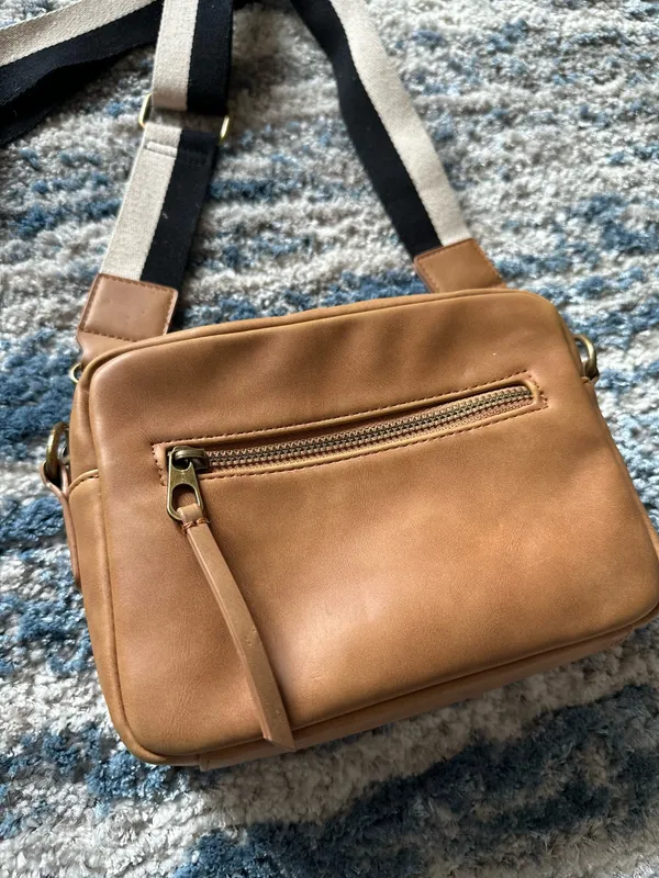 Universal Threads Purse - Image 2