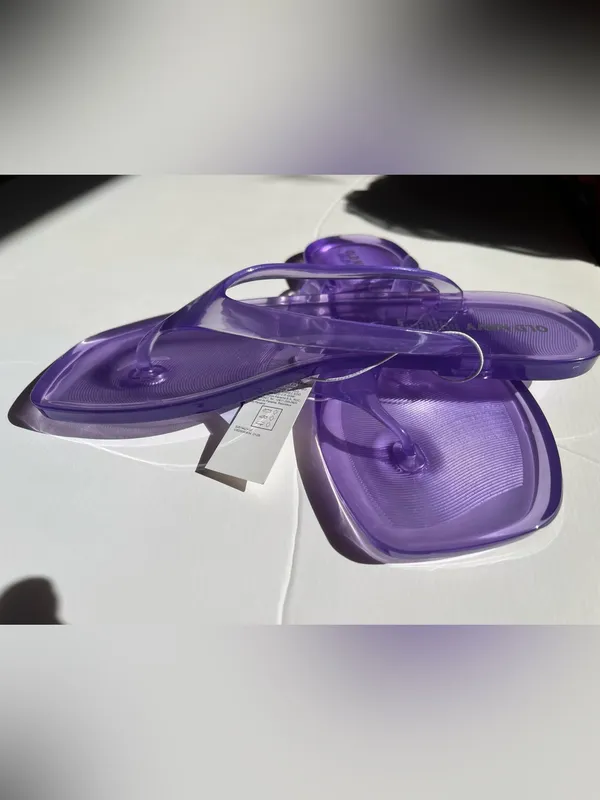 NWT! Square Toe Purple Jelly Flip Flops• Sz 7 - Image 4