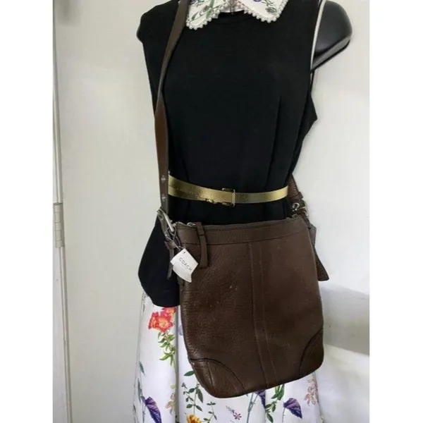 coach shoulder brown leather cross body bag - Image 5