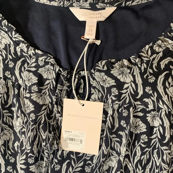 Lauren Conrad Blouse 2X Ladies Plus Floral Top NWT Shirt - Image 2