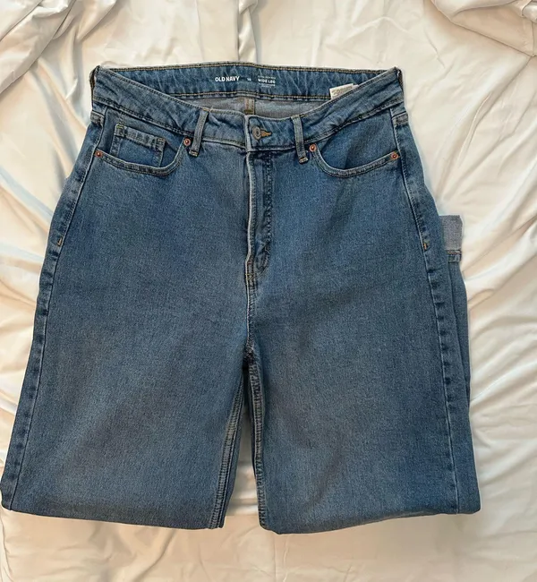 Old Navy Extra High-Rise Wide-Leg Jeans - Image 2