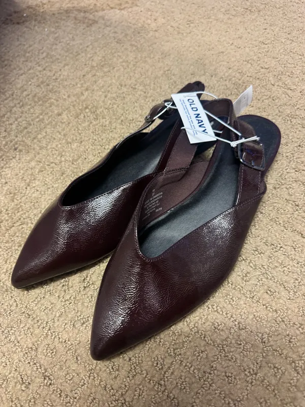 Old Navy Flats Women’s - Image 2