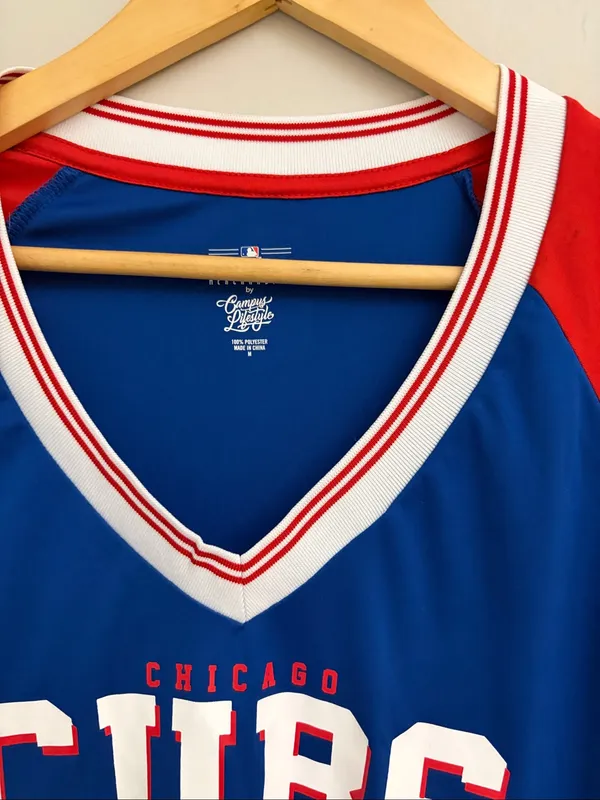 MLB Chicago Cubs V‑Neck Raglan Top in Blue & Red size M - Image 2