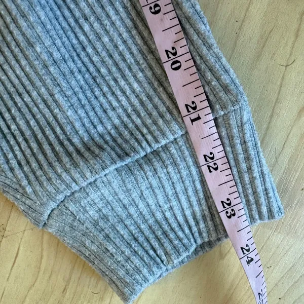 Alo Yoga Muse Ribbed Jogger Pants Women XS Gray - Image 8