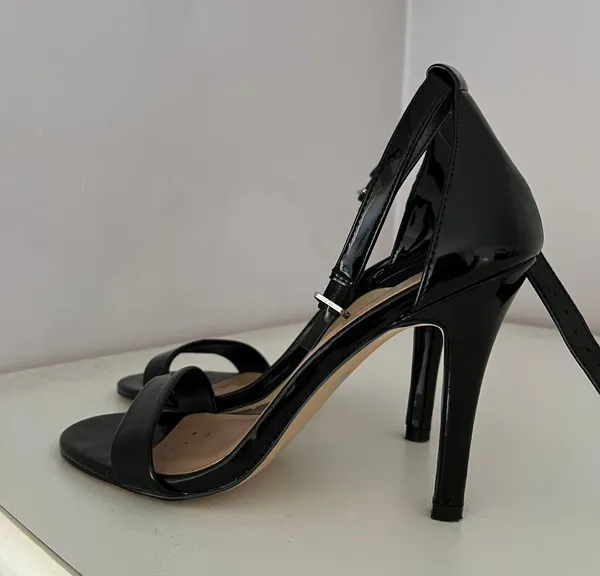 Black Heels - Image 4