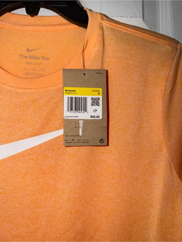 Nike Women's Dri-FIT Graphic T-Shirt - Small - Image 3