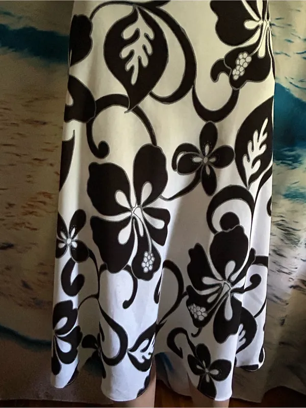 Dressbarn Women’s Black & White Sleeveless Floral Dress 10 - Image 6
