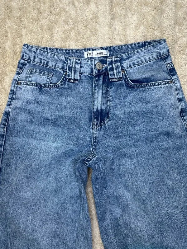 YMI Jeans USA Barrel FIt acid-wash denim jeans Size 5/27 - Image 2