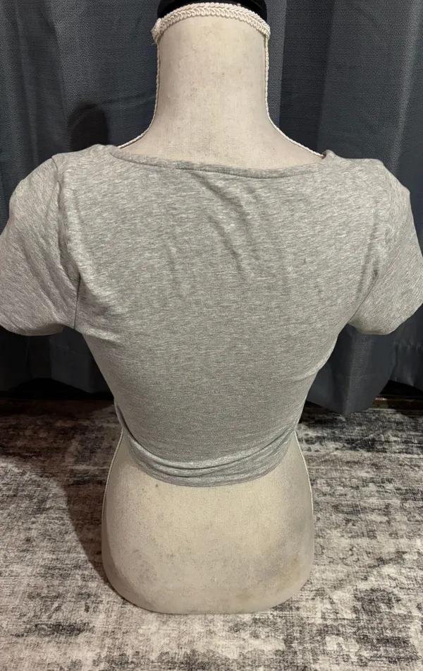 Crop Top Gray Size M - Image 3