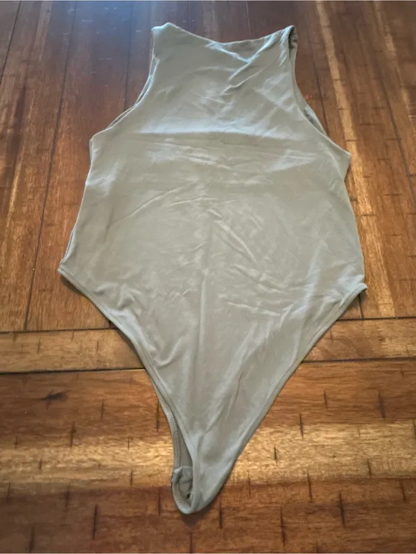 Zara Sleeveless Bodysuit in Sage Green Size L - Image 3